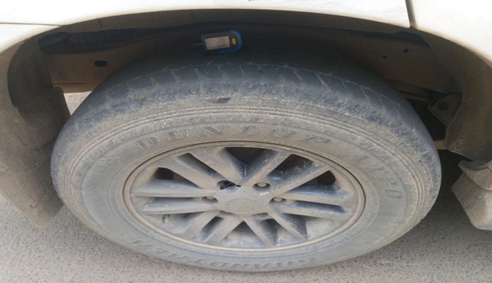 2011 Toyota Fortuner 3.0 4X4 MT, Diesel, Manual, 1,51,602 km, tyre