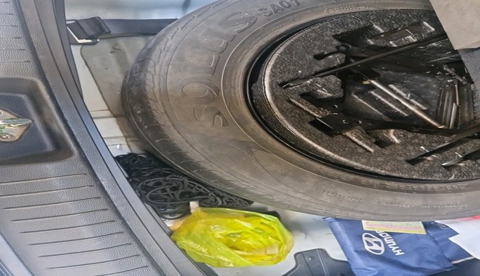 2017 Hyundai Creta SX 1.6 DIESEL, Diesel, Manual, 1,31,280 km, tyre