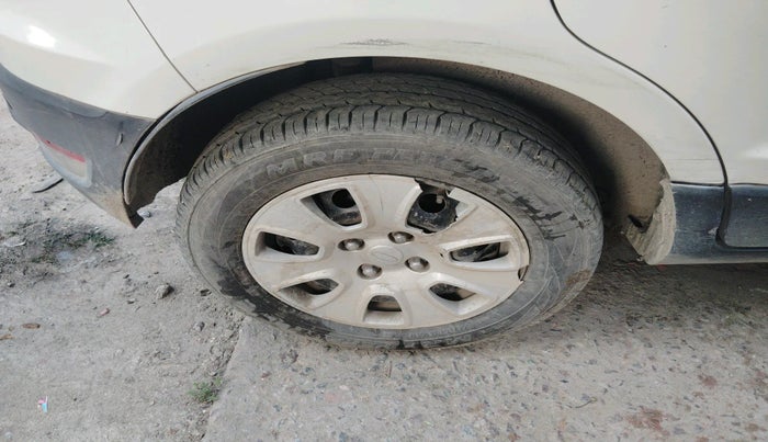 2019 Ford Ecosport TREND 1.5L DIESEL, Diesel, Manual, 1,46,639 km, tyre