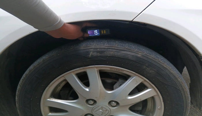 2012 Honda Brio V AT, Petrol, Automatic, 99,633 km, tyre