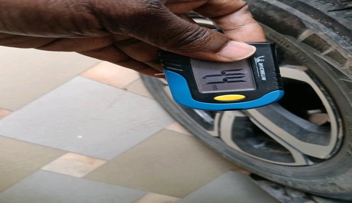 2022 Tata NEXON EV XZ PLUS, Electric, Automatic, 48,000 km, tyre