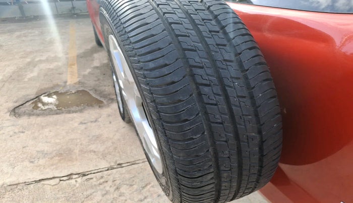 2016 Ford Ecosport AMBIENTE 1.5L PETROL, Petrol, Manual, 1,19,485 km, tyre