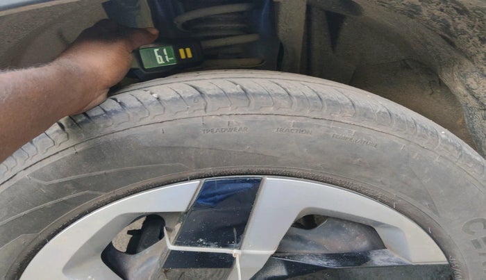 2022 Nissan MAGNITE XL, Petrol, Manual, 5,041 km, tyre
