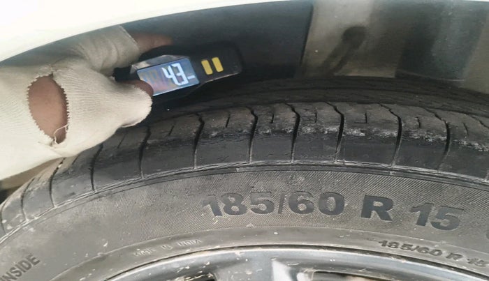 2016 Tata Bolt XT REVOTRON, Petrol, Manual, 65,106 km, tyre