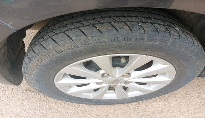 2015 Maruti Ertiga ZDI, Diesel, Manual, 54,458 km, tyre