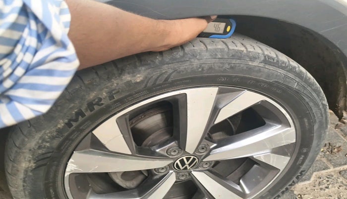 2022 Volkswagen TAIGUN TOPLINE 1.0 TSI MT, Petrol, Manual, 43,032 km, tyre