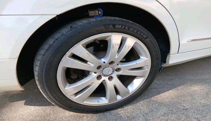 2010 Mercedes Benz E Class E 250 ELEGANCE, Petrol, Automatic, 73,215 km, tyre