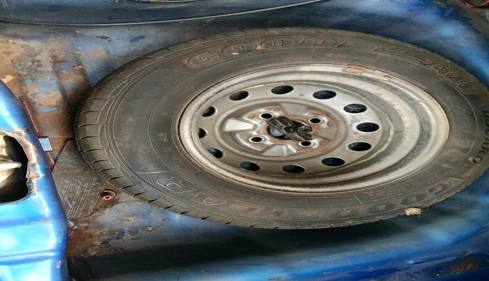 2012 Hyundai Eon D-LITE+, Petrol, Manual, 59,720 km, tyre