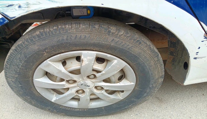 2012 Hyundai Eon D-LITE+, Petrol, Manual, 59,720 km, tyre