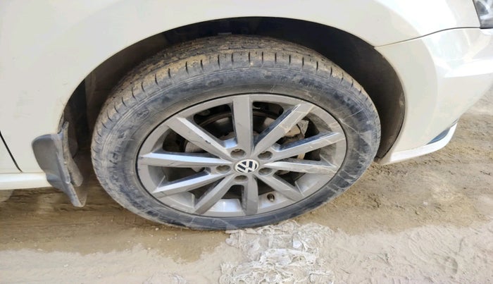 2019 Volkswagen Ameo HIGHLINE PLUS 1.0L 16 ALLOY, Petrol, Manual, 44,952 km, tyre