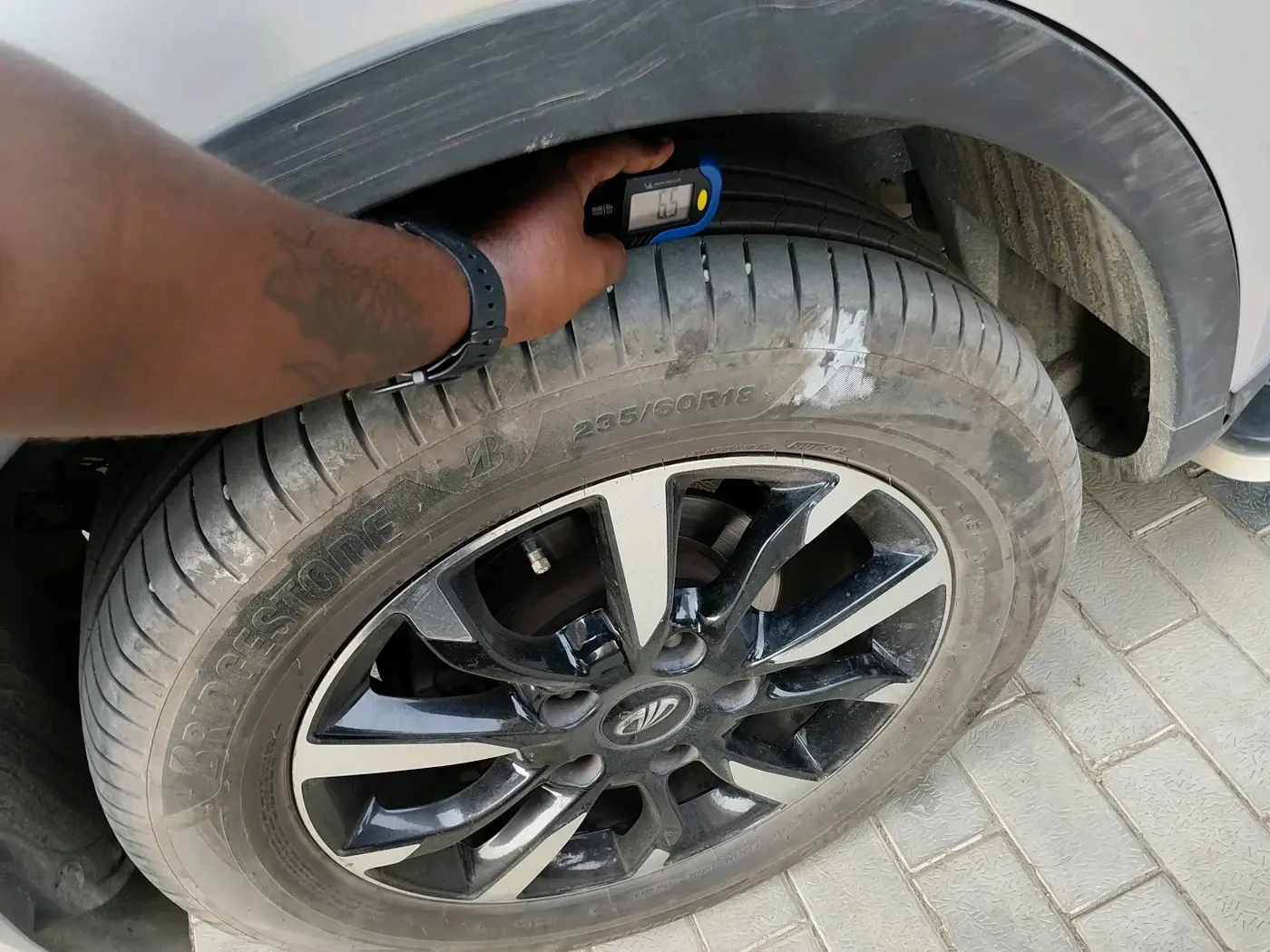 2021 Mahindra XUV500 W11, Diesel, Manual, 85,145 km, tyre