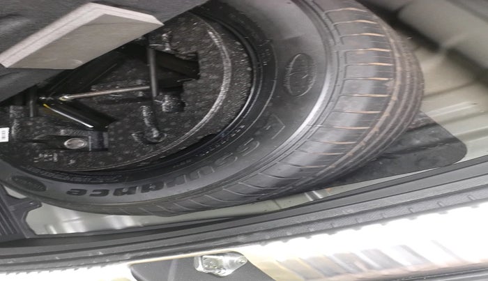 2018 Hyundai Creta SX 1.6 DIESEL, Diesel, Manual, 60,613 km, tyre