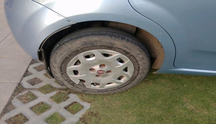 2011 Fiat Grand Punto EMOTION 1.2, Petrol, Manual, 57,799 km, tyre