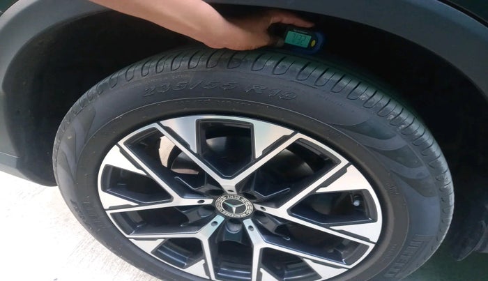 2024 Mercedes Benz GLC CLASS 300 4MATIC, Hybrid, Automatic, 26,114 km, tyre