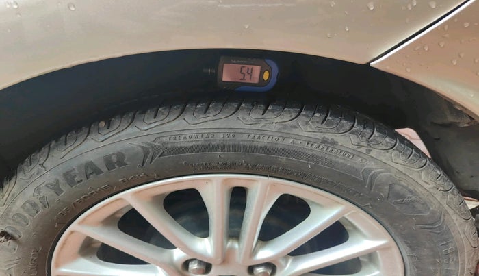 2019 Ford Figo Aspire TITANIUM 1.2 PETROL, Petrol, Manual, 42,392 km, tyre