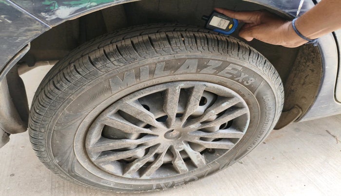 2021 Maruti Swift VXI, Petrol, Manual, 72,440 km, tyre