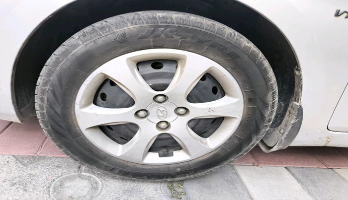 2012 Hyundai Verna FLUIDIC 1.4 VTVT, Petrol, Manual, 63,379 km, tyre