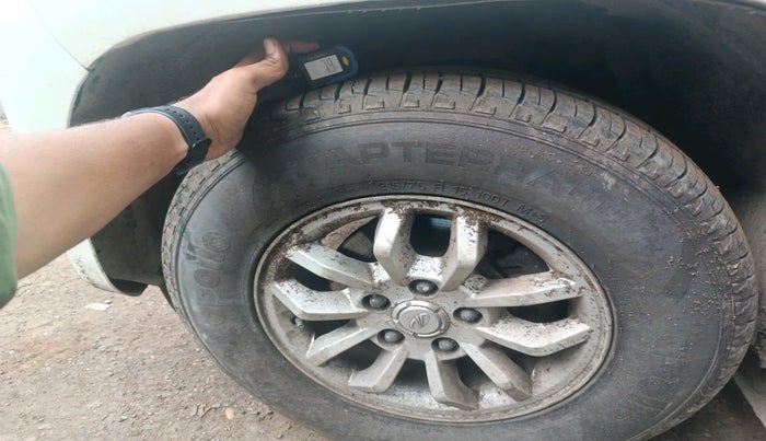 2016 Mahindra TUV300 T8, Diesel, Manual, 67,560 km, tyre