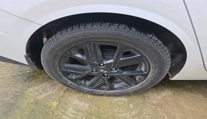 2023 Hyundai Verna 1.5 TURBO GDI MT SX, Petrol, Manual, 40,140 km, tyre