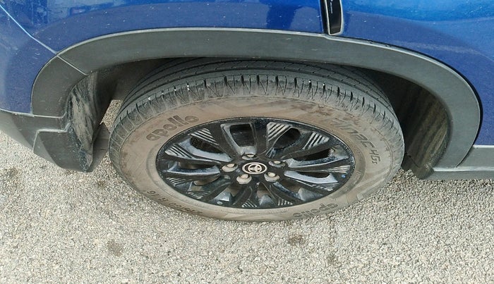 2021 Toyota URBAN CRUISER HIGH GRADE AT, Petrol, Automatic, 23,213 km, tyre