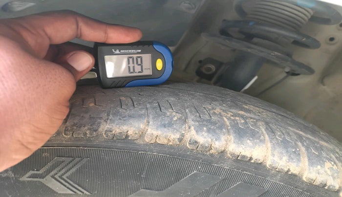 2018 Maruti Dzire VDI, Diesel, Manual, 1,65,329 km, tyre