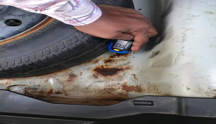 2018 Maruti Dzire VDI, Diesel, Manual, 1,65,329 km, tyre