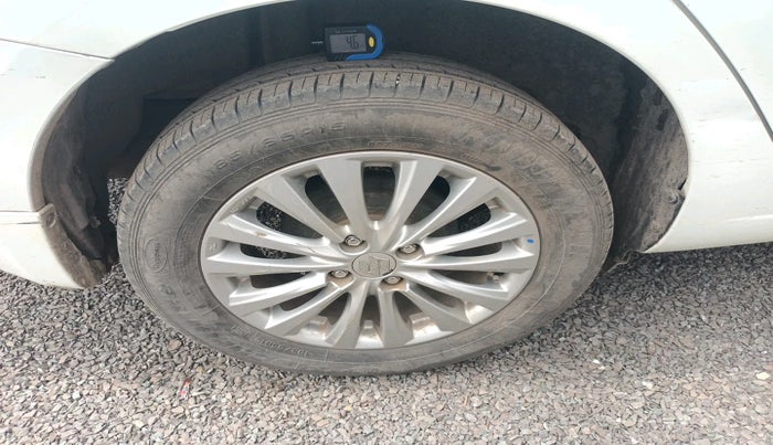 2023 Maruti Ciaz ZETA 1.5 SHVS MT PETROL, Petrol, Manual, 44,591 km, tyre