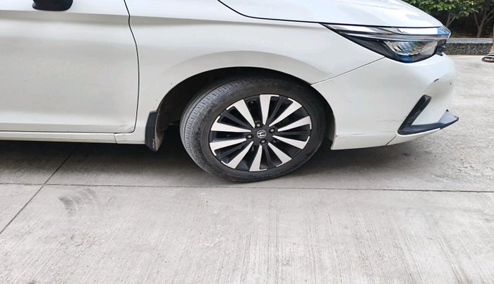 2023 Honda City 1.5L I-VTEC ZX CVT, Petrol, Automatic, 41,975 km, tyre