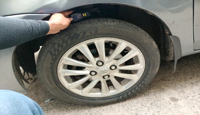 2013 Toyota Etios VD, Diesel, Manual, 2,41,000 km, tyre