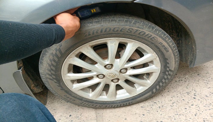 2013 Toyota Etios VD, Diesel, Manual, 2,41,000 km, tyre