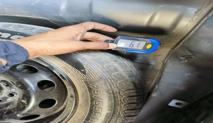 2019 Tata Tiago XZ PLUS PETROL, Petrol, Manual, 59,896 km, tyre