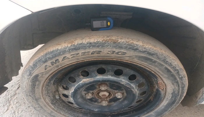 2017 Maruti Wagon R 1.0 VXI, Petrol, Manual, 27,381 km, tyre