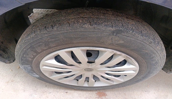 2020 Maruti Swift VXI, Petrol, Manual, 54,938 km, tyre