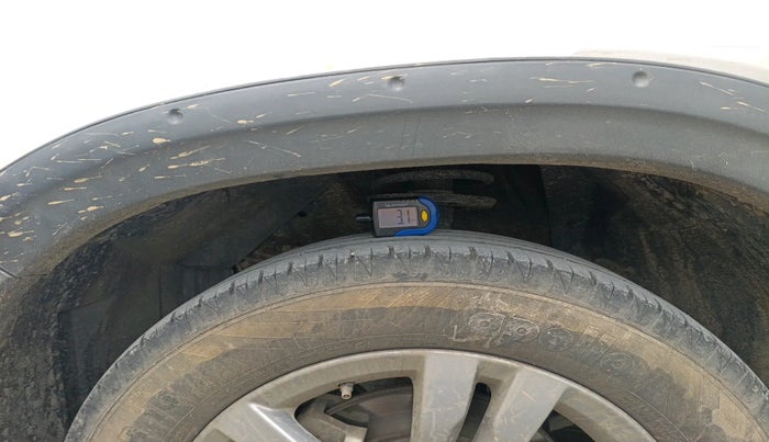 2017 Maruti Vitara Brezza ZDI, Diesel, Manual, 46,982 km, tyre