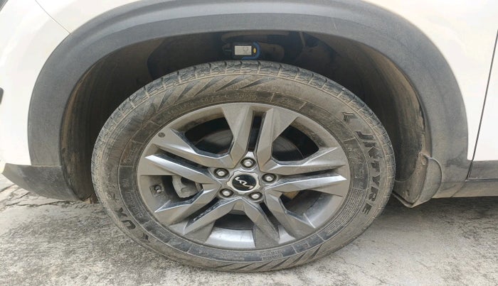 2021 KIA SELTOS HTX 1.5 PETROL, Petrol, Manual, 10,001 km, tyre
