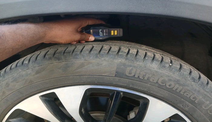 2021 MG HECTOR PLUS SHARP 1.5 PETROL TURBO HYBRID MT 6-STR, Petrol, Manual, 27,544 km, tyre