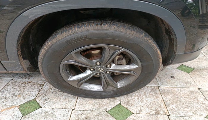 2021 Tata Harrier XZA 2.0L DARK EDITION, Diesel, Automatic, 50,032 km, tyre