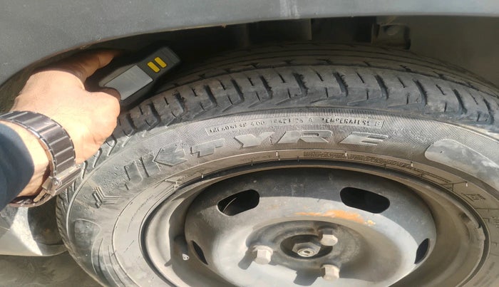 2016 Renault Kwid RXT 0.8, Petrol, Manual, 69,900 km, tyre