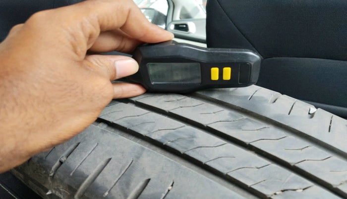 2023 Tata ALTROZ XM PLUS CNG, Petrol, Manual, 35,303 km, tyre