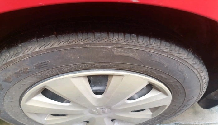 2011 Maruti Swift Dzire VDI, Diesel, Manual, 1,06,500 km, tyre