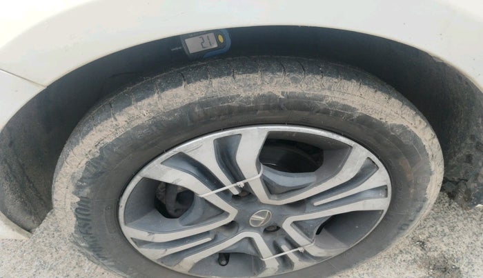 2021 Tata Tiago XZA PETROL, Petrol, Automatic, 1,26,450 km, tyre