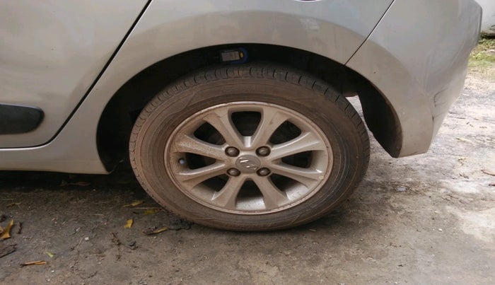 2015 Hyundai Grand i10 ASTA AT 1.2 KAPPA VTVT, Petrol, Automatic, 62,844 km, tyre