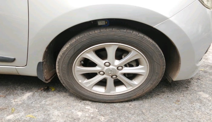 2015 Hyundai Grand i10 ASTA AT 1.2 KAPPA VTVT, Petrol, Automatic, 62,844 km, tyre