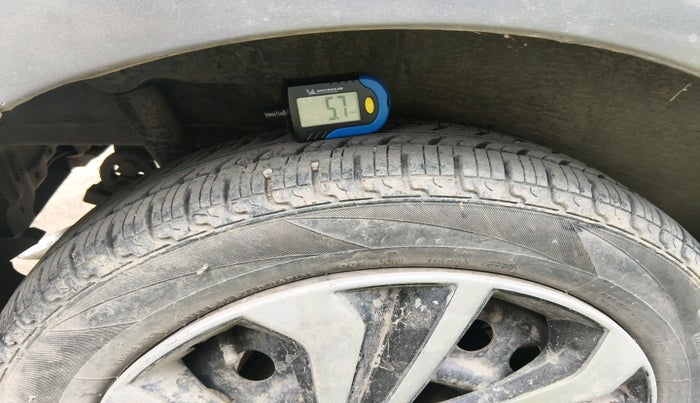 2011 Maruti Wagon R 1.0 VXI, Petrol, Manual, 53,692 km, tyre