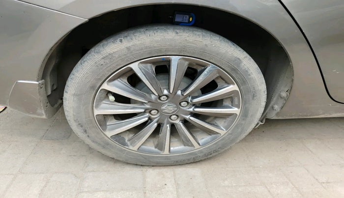 2019 Maruti Ciaz ALPHA 1.5 SHVS PETROL, Petrol, Manual, 96,191 km, tyre