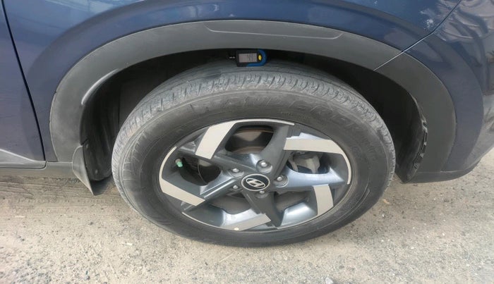 2021 Hyundai VENUE SX 1.0 TURBO, Petrol, Manual, 53,980 km, tyre