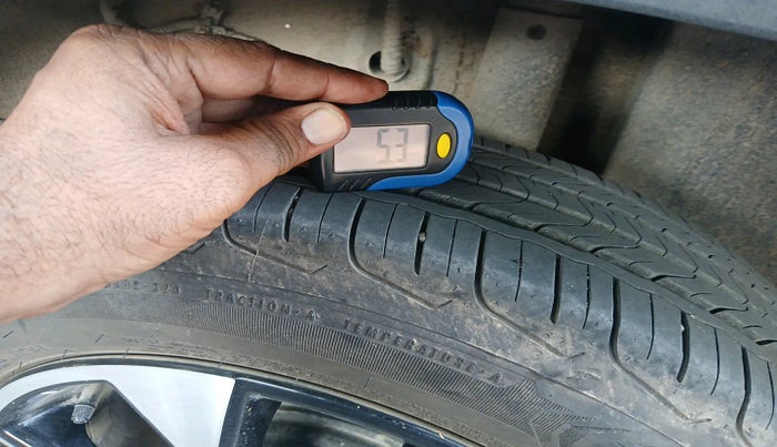 2024 Tata PUNCH ACCOMPLISHED DAZZLE SUNROOF CNG MT, Petrol, Manual, 11,687 km, tyre