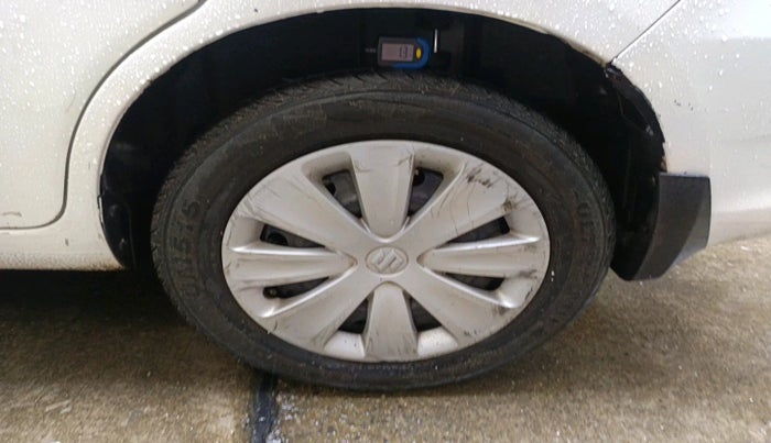 2018 Maruti Ertiga VXI CNG, Petrol, Manual, 84,136 km, tyre