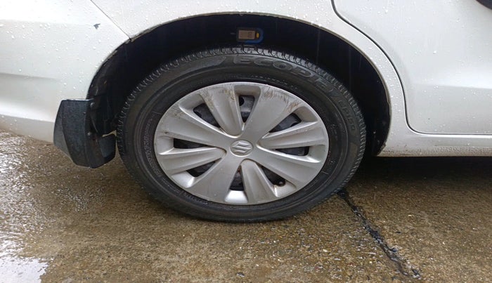 2018 Maruti Ertiga VXI CNG, Petrol, Manual, 84,136 km, tyre