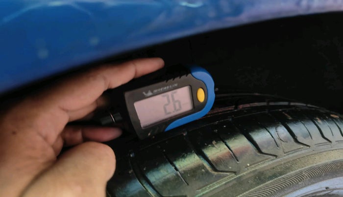 2010 Hyundai i20 ASTA 1.2, Petrol, Manual, 80,881 km, tyre